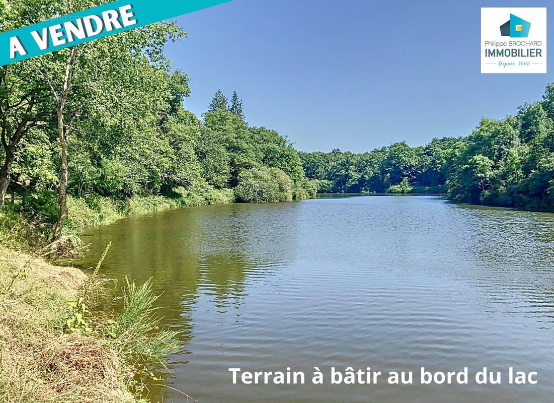 Terrain à CHATEAU-GUIBERT
