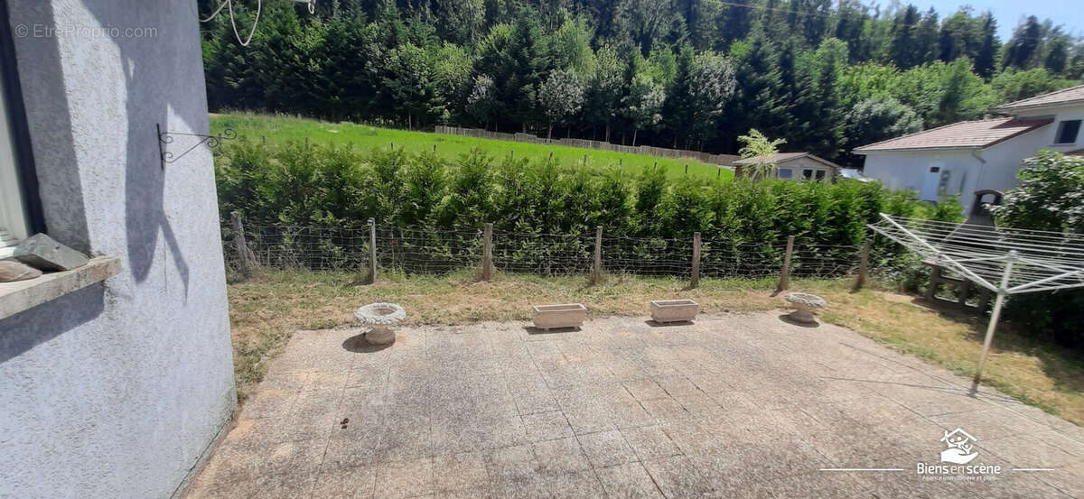 Maison à BIANS-LES-USIERS