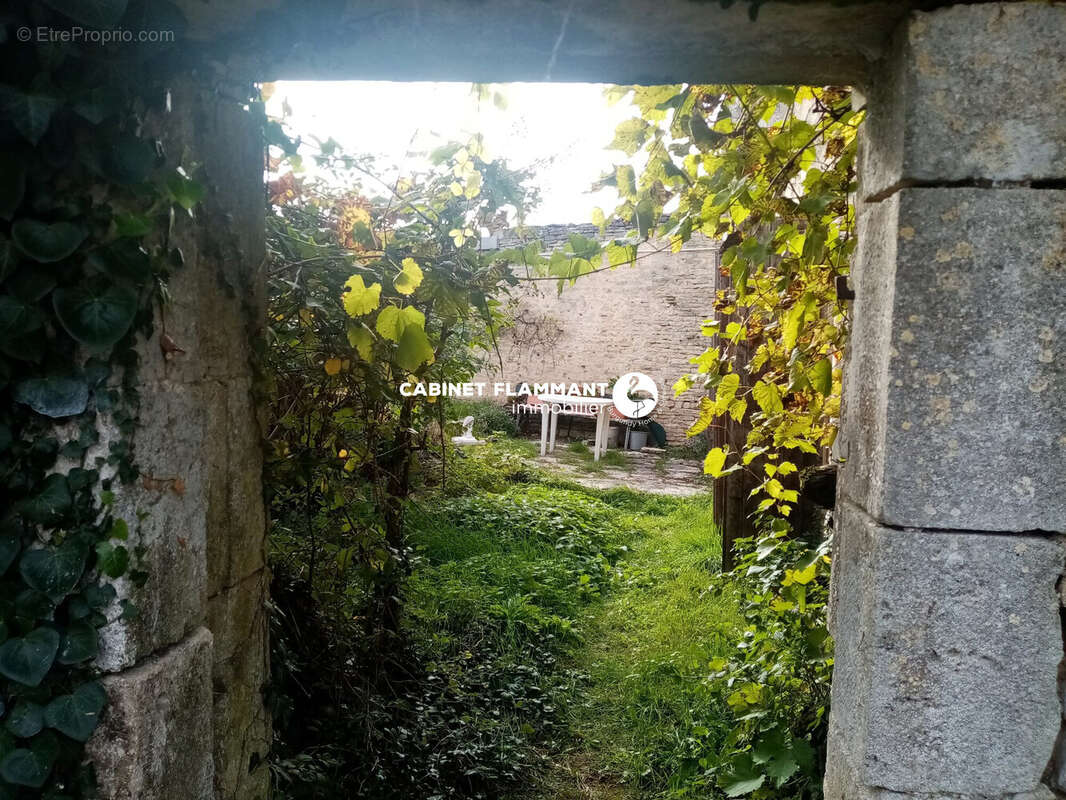 Maison à ASNIERES-EN-MONTAGNE