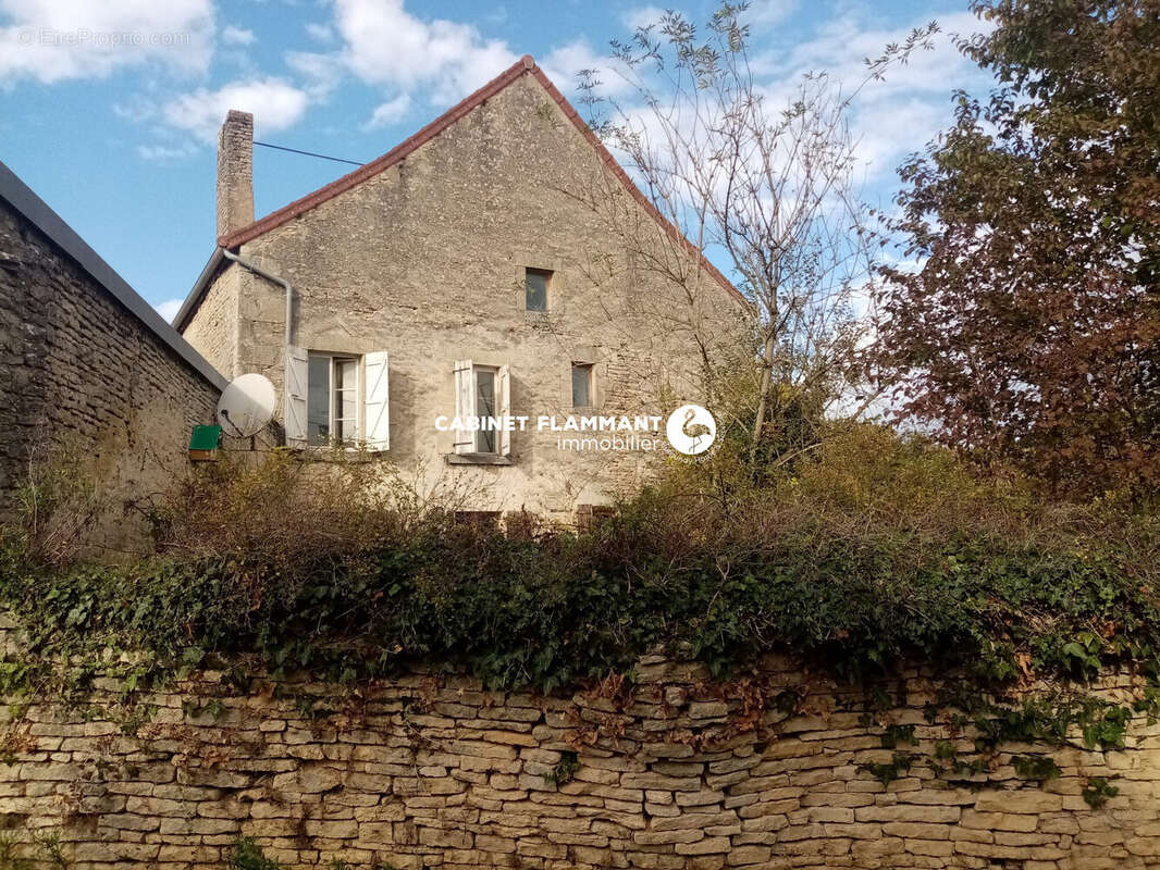 Maison à ASNIERES-EN-MONTAGNE