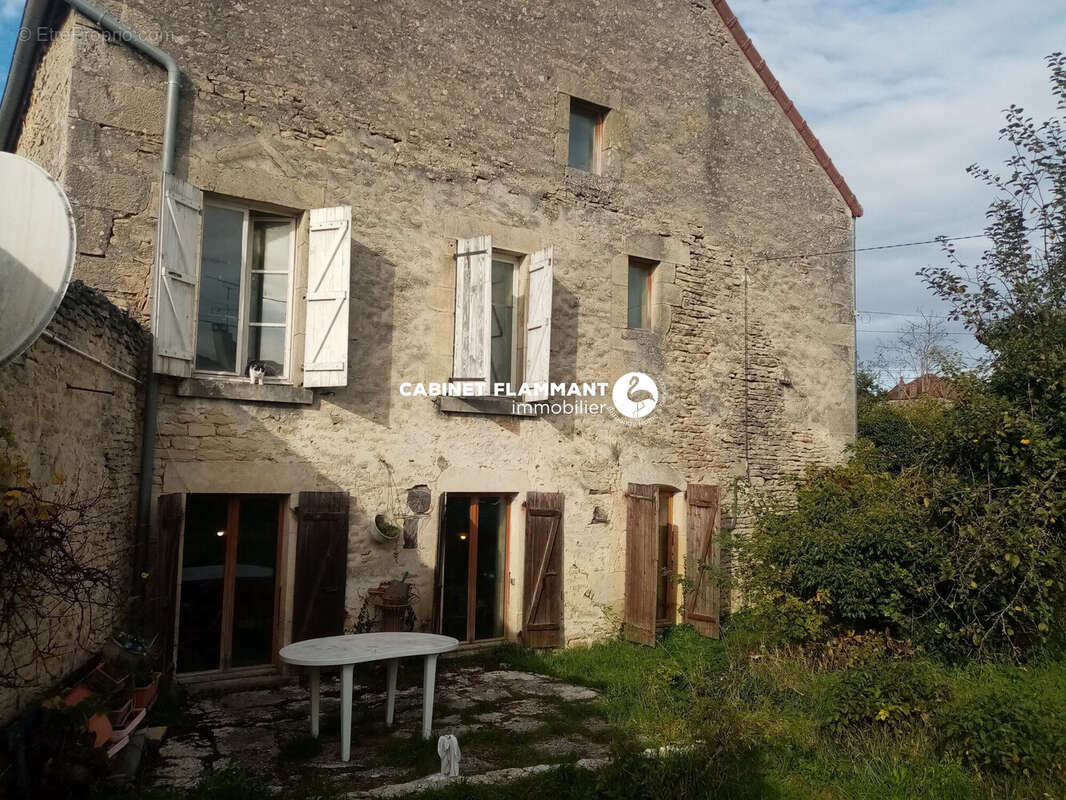 Maison à ASNIERES-EN-MONTAGNE
