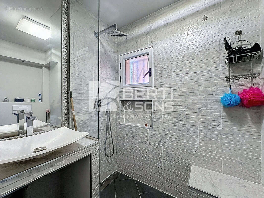 Appartement à THEOULE-SUR-MER