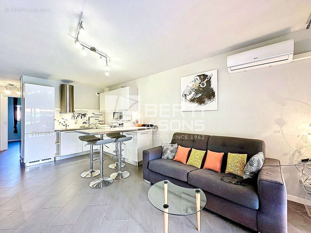 Appartement à THEOULE-SUR-MER