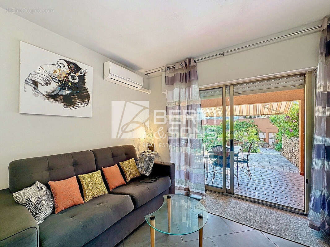 Appartement à THEOULE-SUR-MER