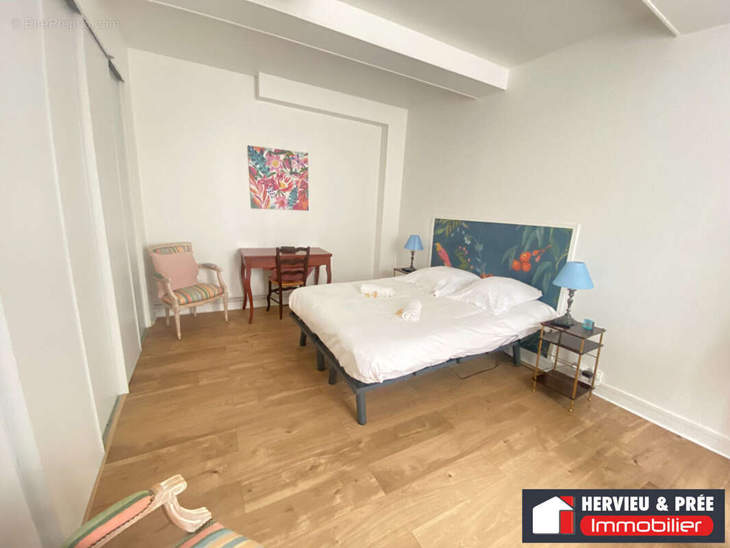 Appartement à LUC-SUR-MER