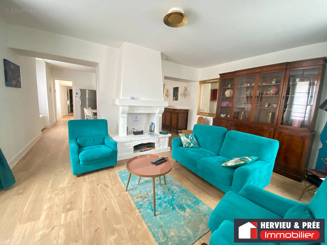 Appartement à LUC-SUR-MER