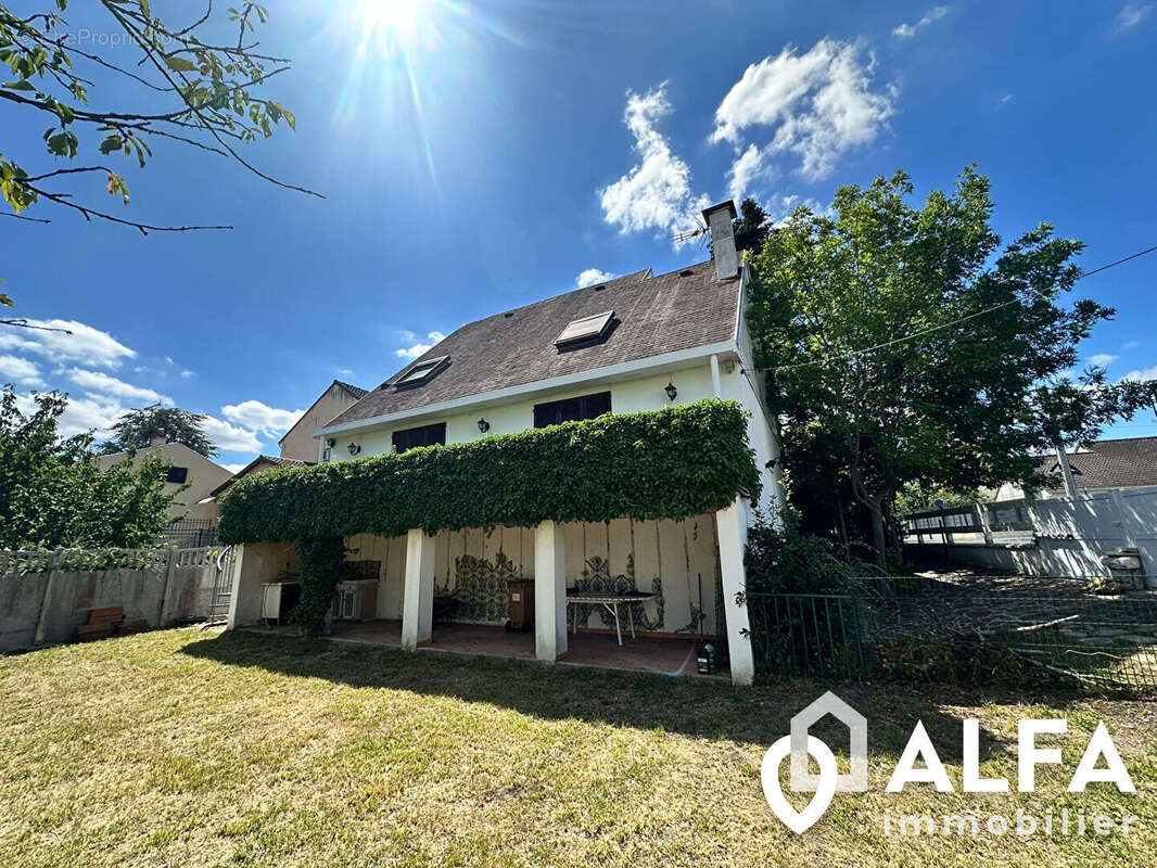 Maison à DEUIL-LA-BARRE