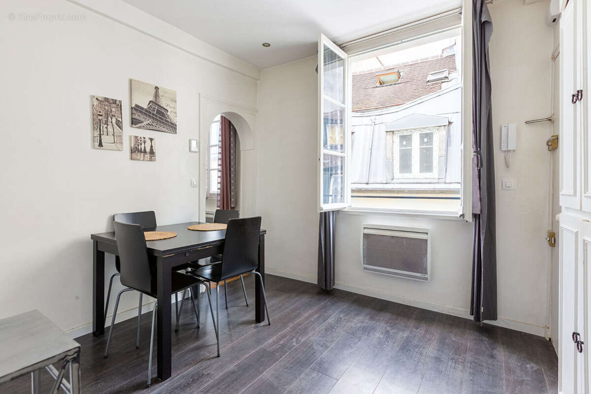 Appartement à PARIS-5E