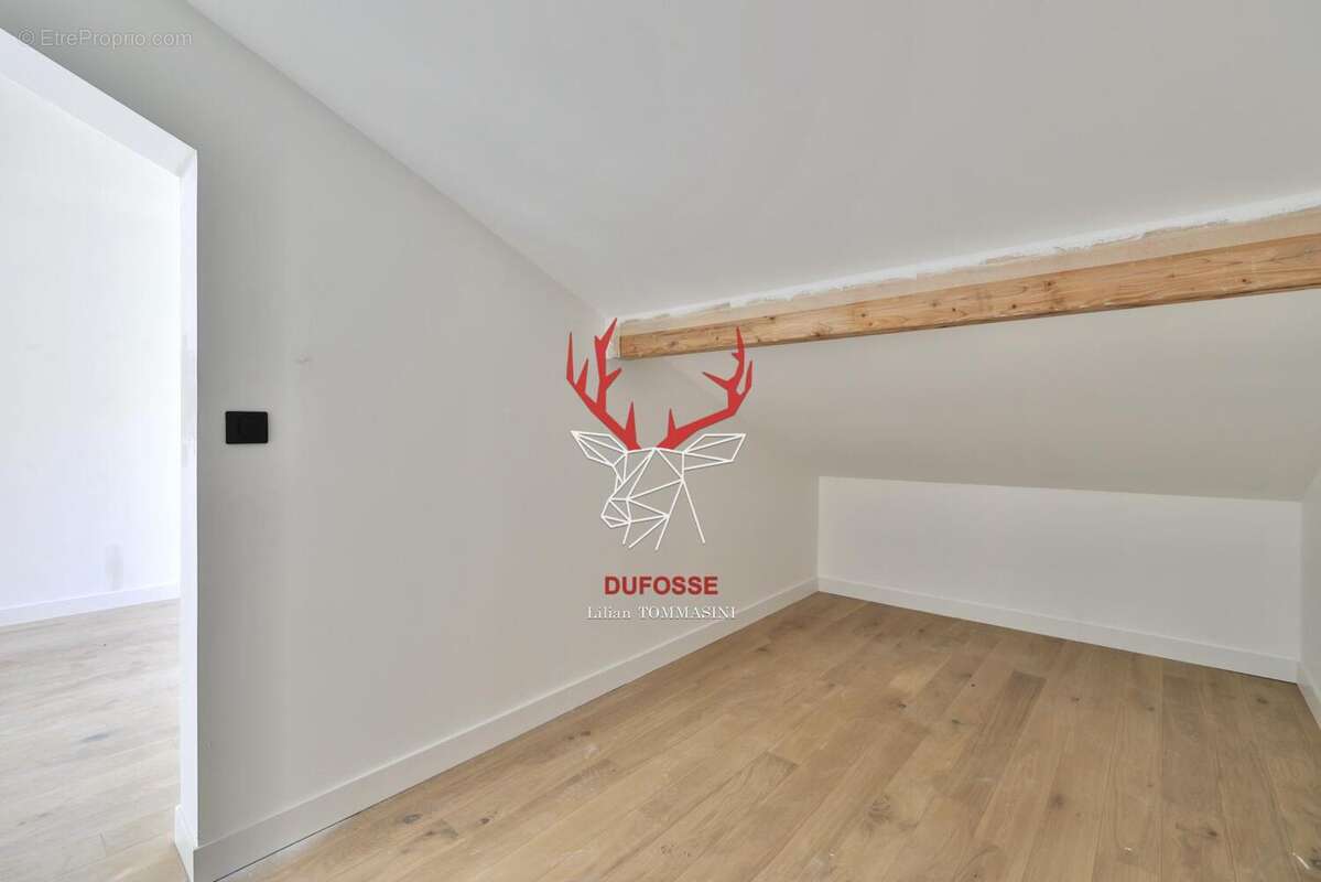 Photo 8 - Appartement à LA TOUR-DE-SALVAGNY