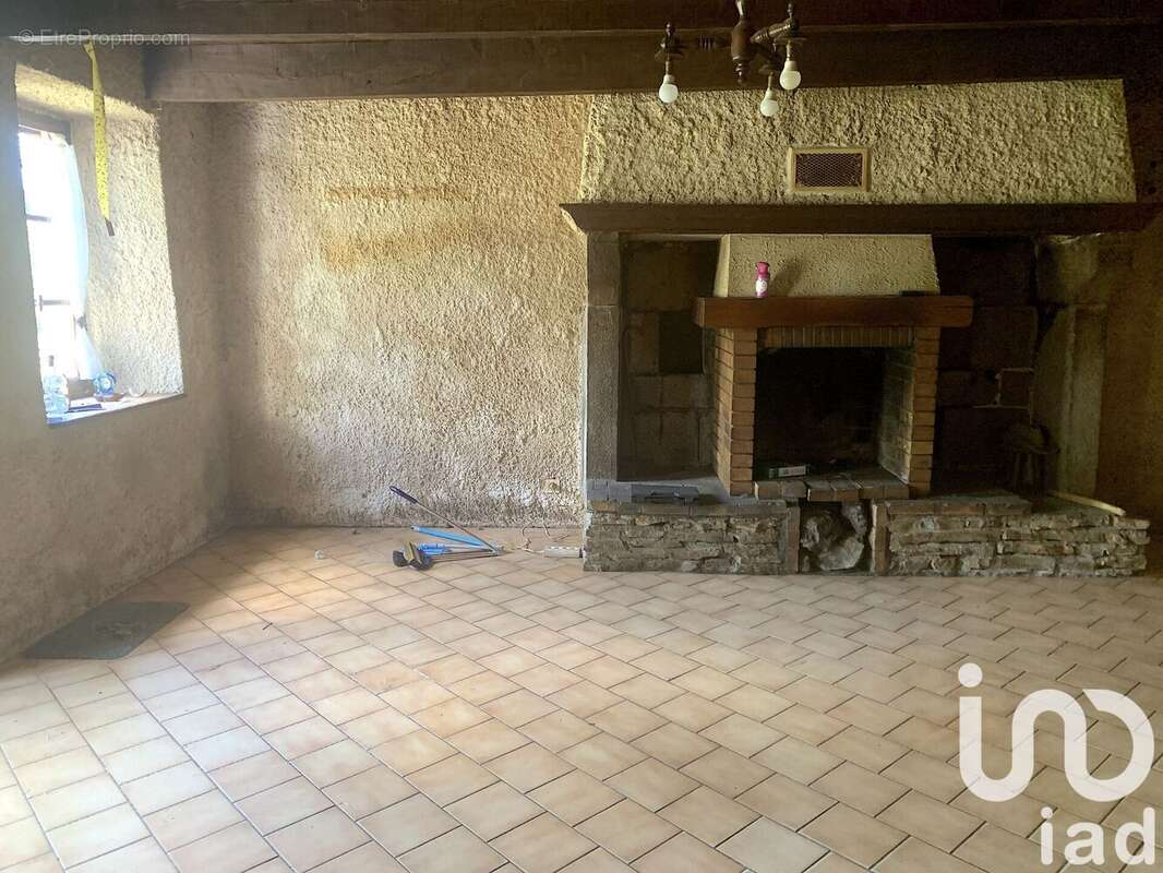 Photo 2 - Maison à MARSAC-EN-LIVRADOIS