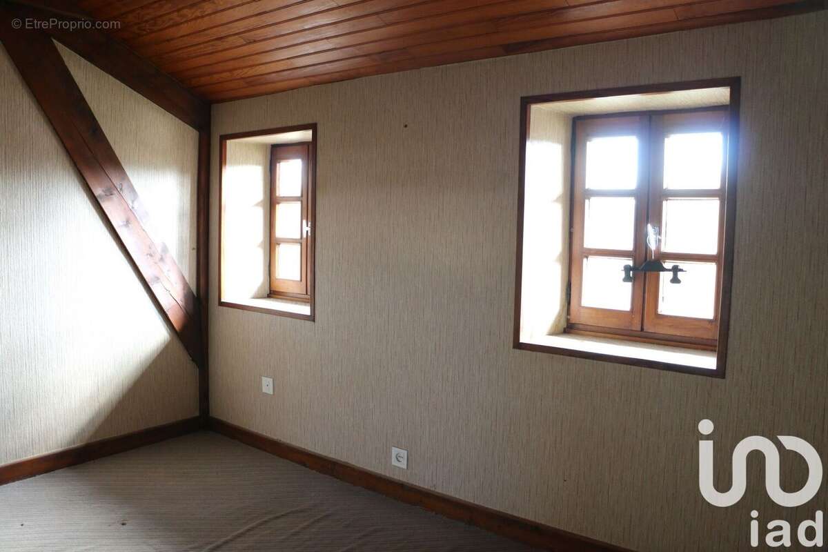 Photo 9 - Maison à MARSAC-EN-LIVRADOIS