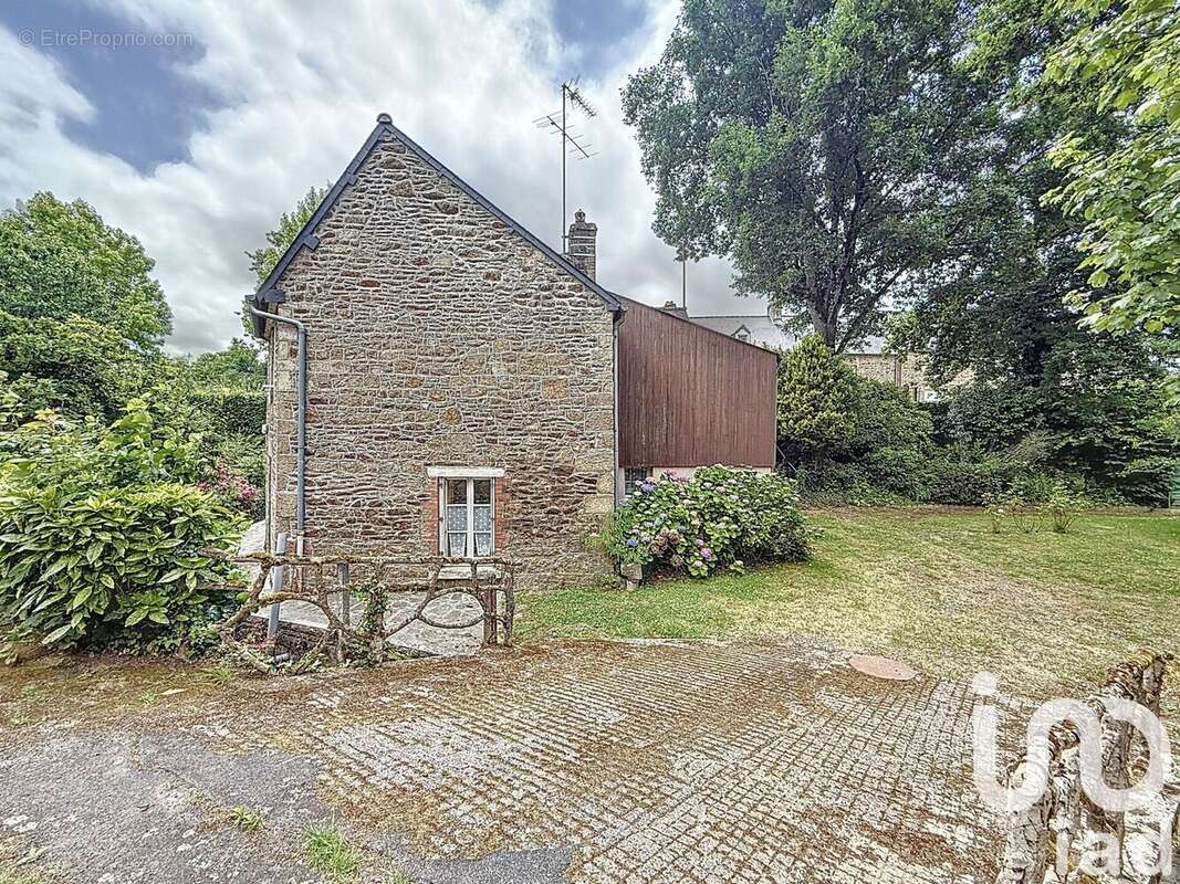 Photo 2 - Maison à MONTOURS