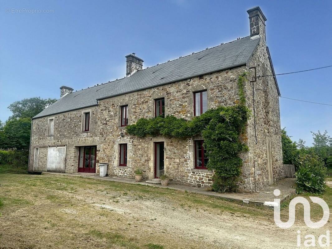 Photo 1 - Maison à SAINT-JACQUES-DE-NEHOU