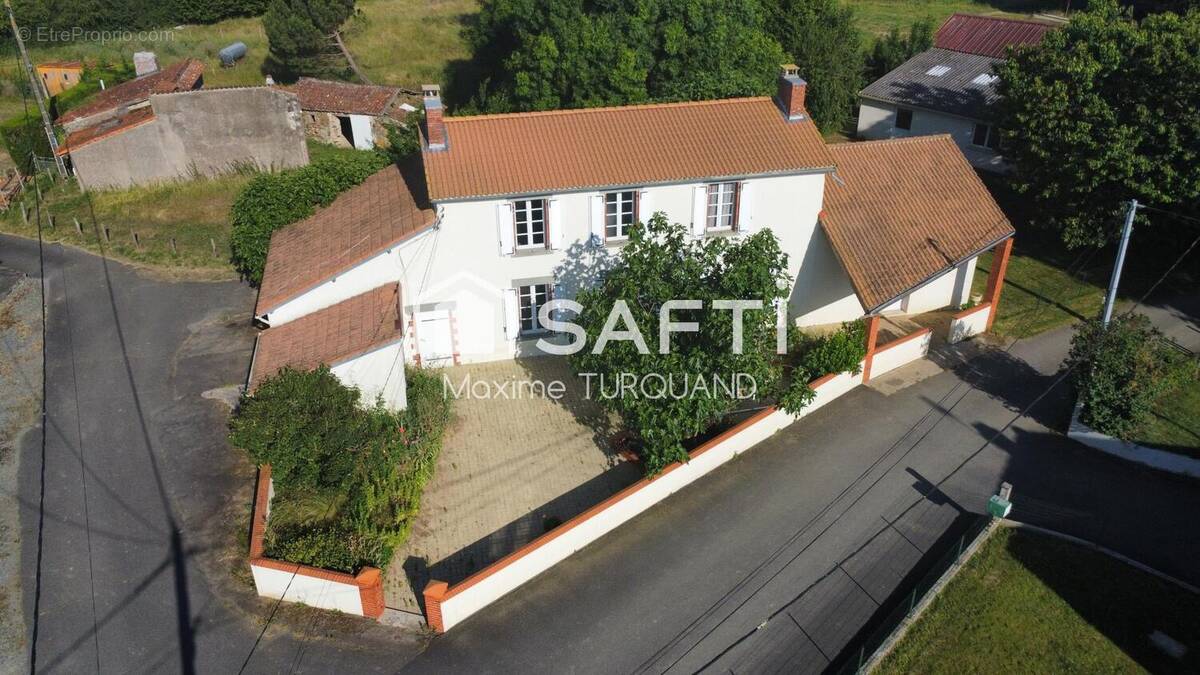 Photo 1 - Maison à CERIZAY