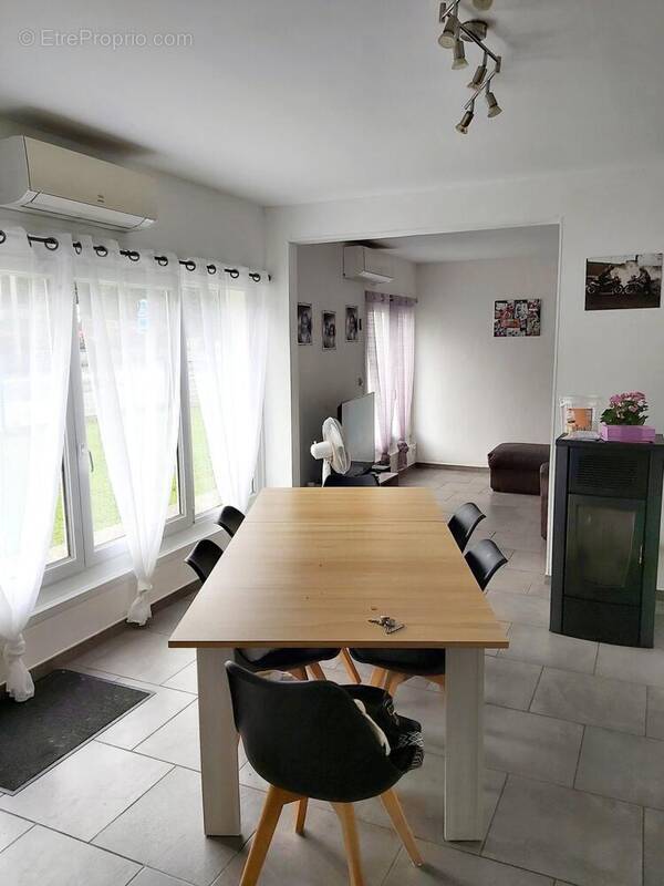 Photo 1 - Maison à BEAURAINVILLE