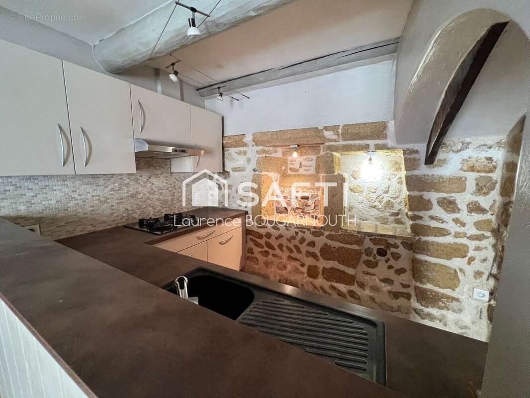 Photo 2 - Maison à ROQUEMAURE