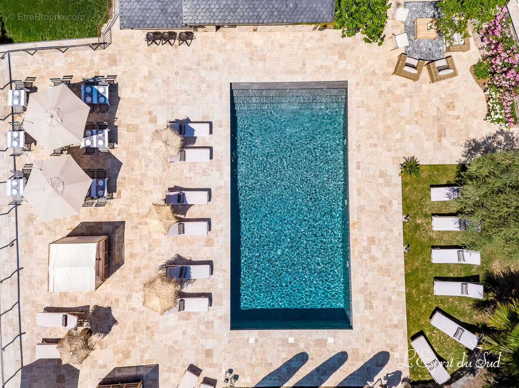 Maison à VILLEFRANCHE-DE-ROUERGUE