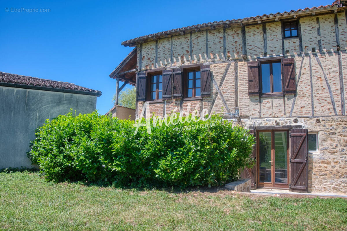 Maison à SAINT-CERE