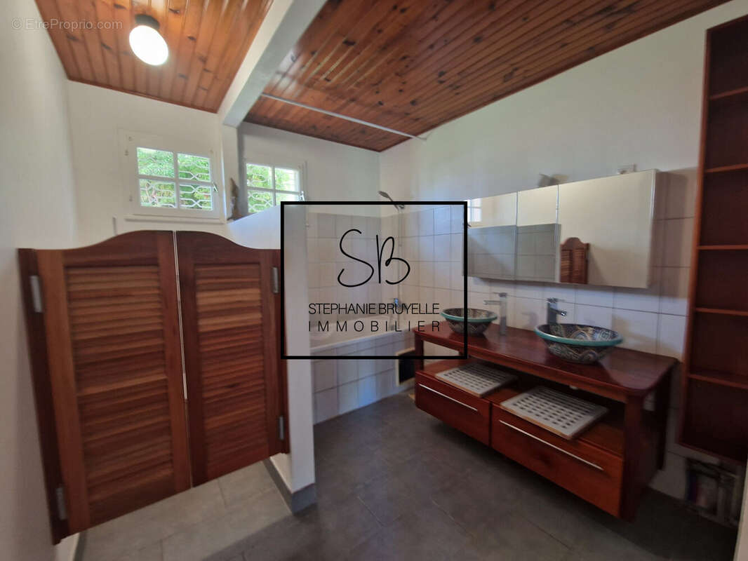 Maison à SAINT-PIERRE