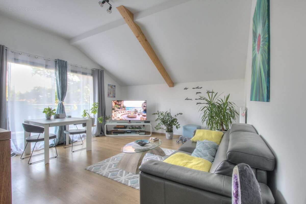 Appartement à ORNEX