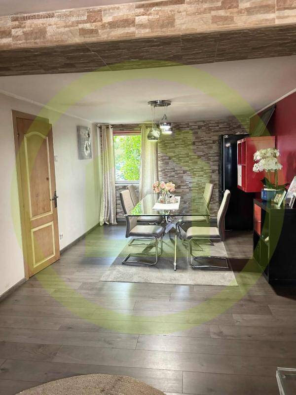 Appartement à AUDUN-LE-TICHE