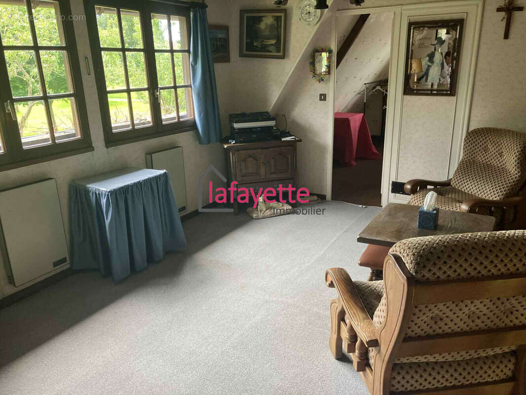 Maison à SAINT-GILLES-DE-LA-NEUVILLE