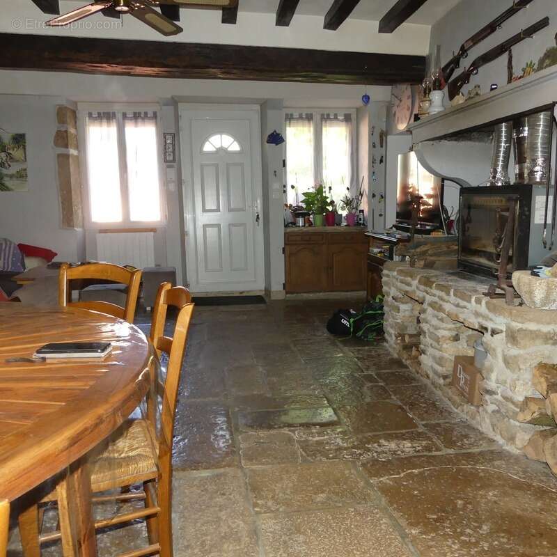 Maison à PRECY-SOUS-THIL