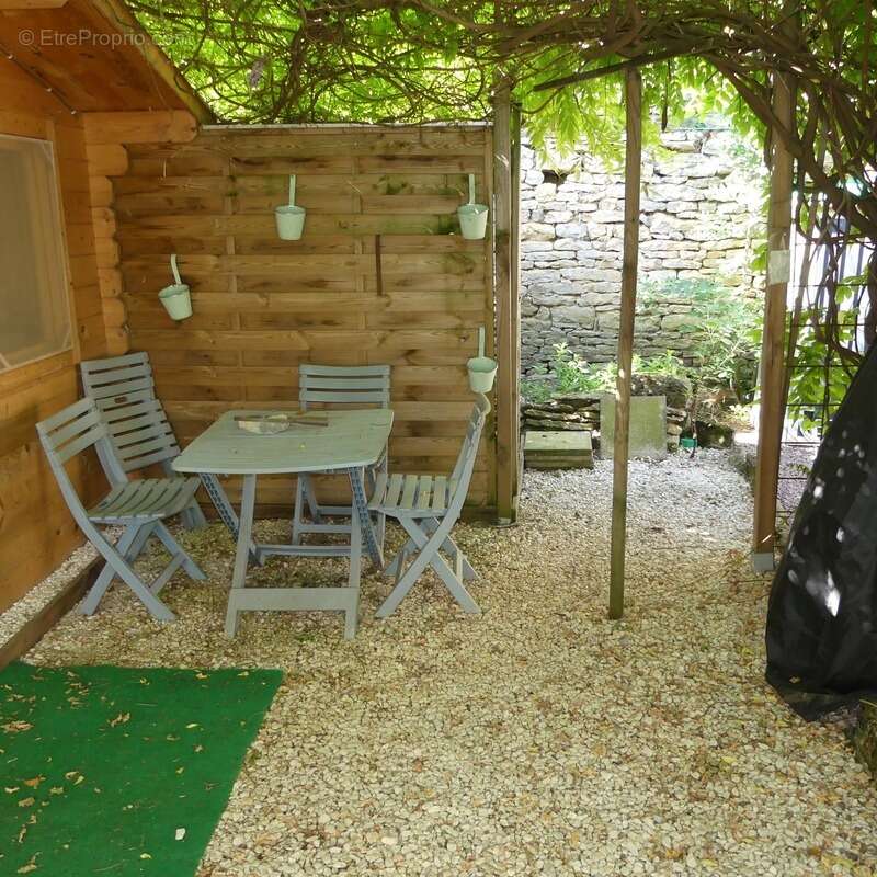 Maison à PRECY-SOUS-THIL