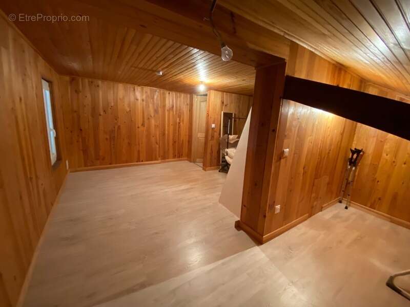 Maison à YGOS-SAINT-SATURNIN