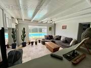 Maison à YGOS-SAINT-SATURNIN