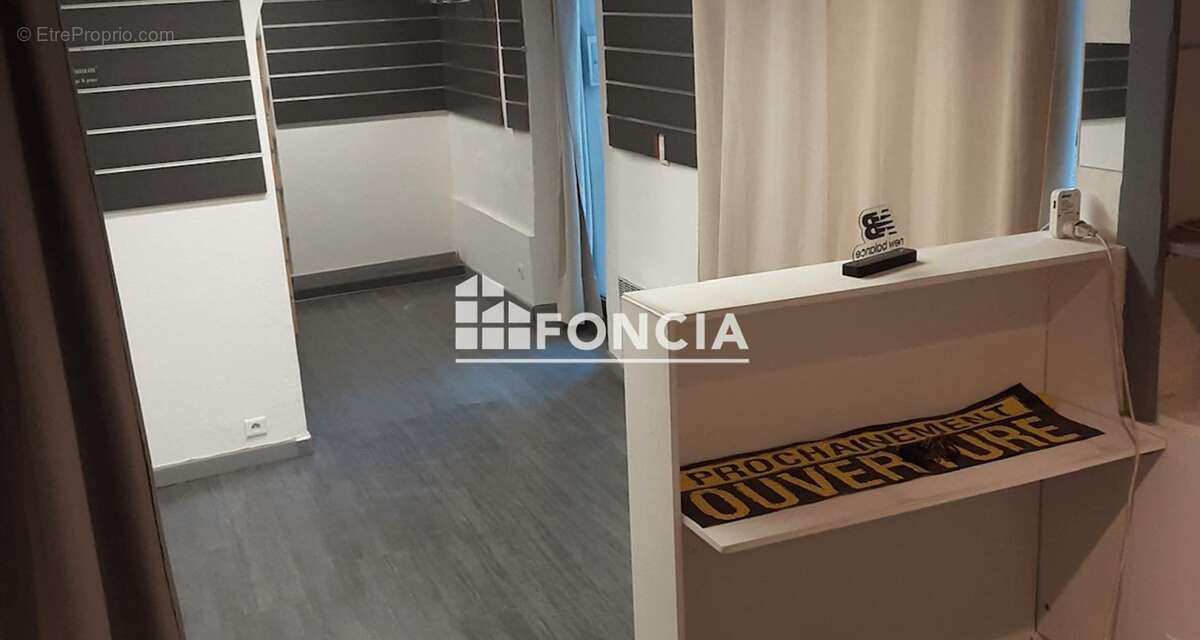 Appartement à PERNES-LES-FONTAINES