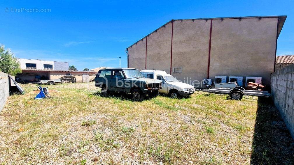 Parking à PORT-LA-NOUVELLE