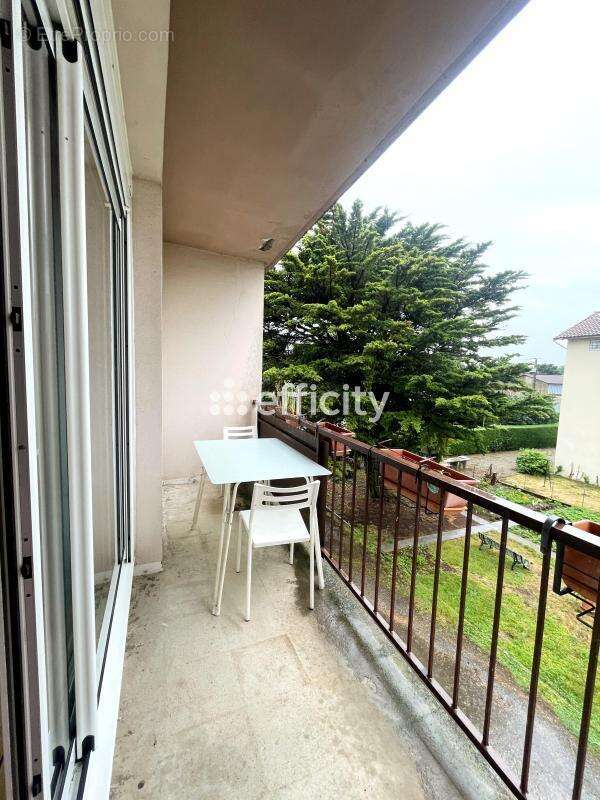 Appartement à SAINT-JEAN-DU-FALGA