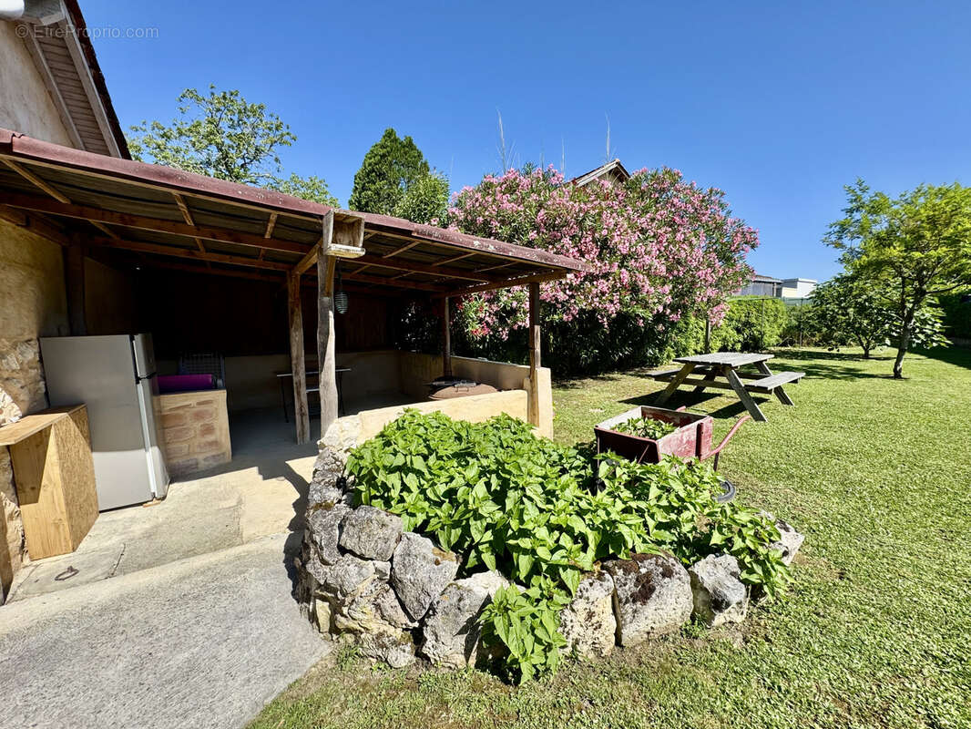 Maison à ROUFFIGNAC-DE-SIGOULES