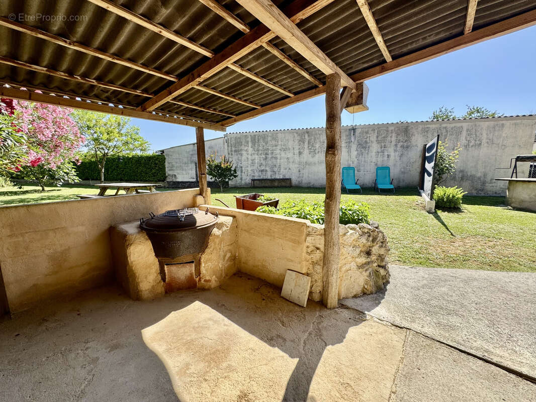 Maison à ROUFFIGNAC-DE-SIGOULES