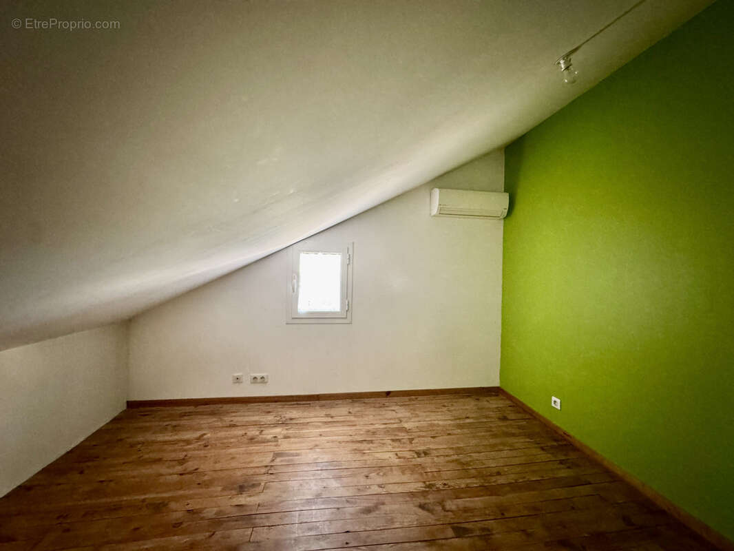 Maison à ROUFFIGNAC-DE-SIGOULES