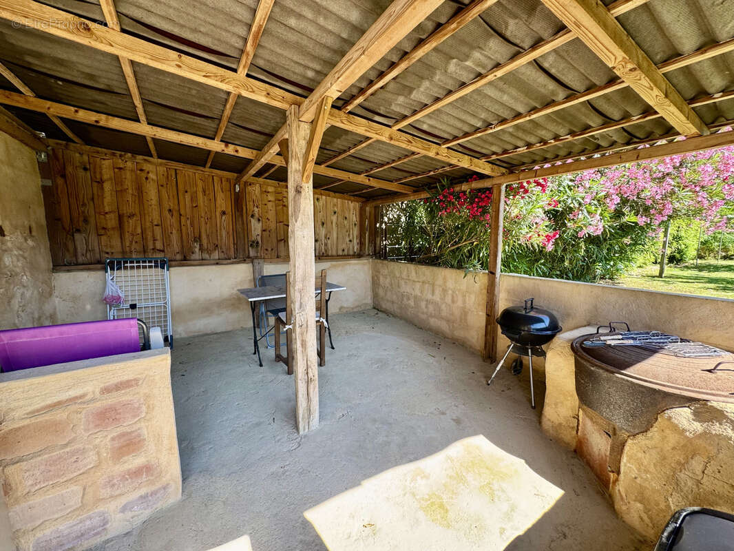 Maison à ROUFFIGNAC-DE-SIGOULES