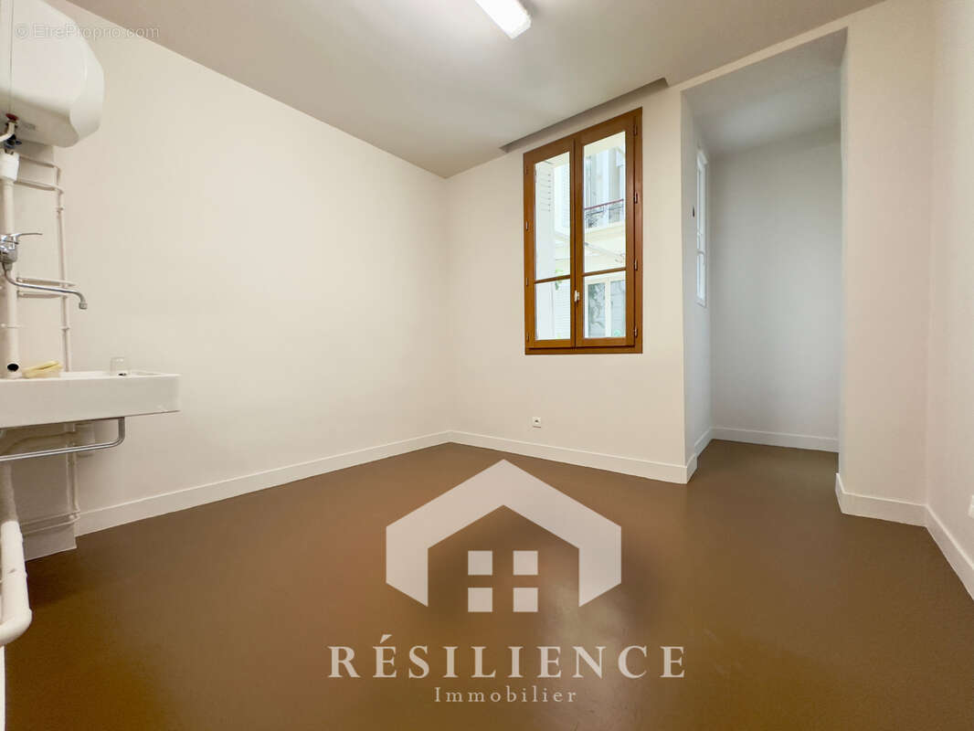 Commerce à PARIS-15E