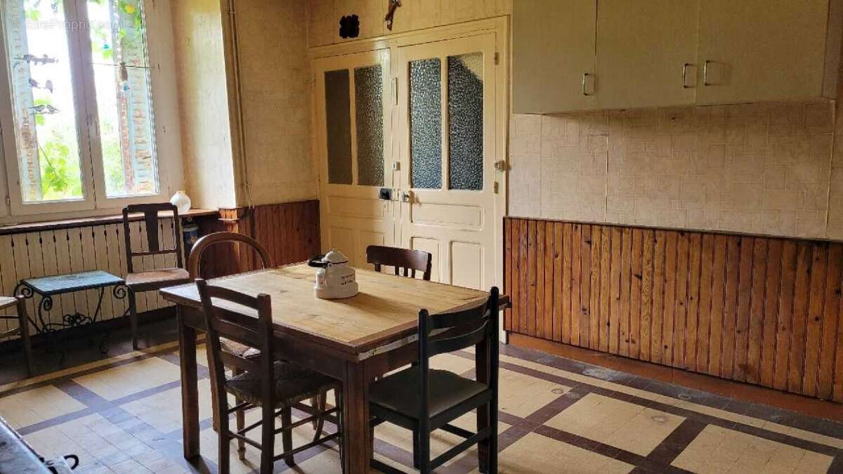 Maison à CONFRACOURT