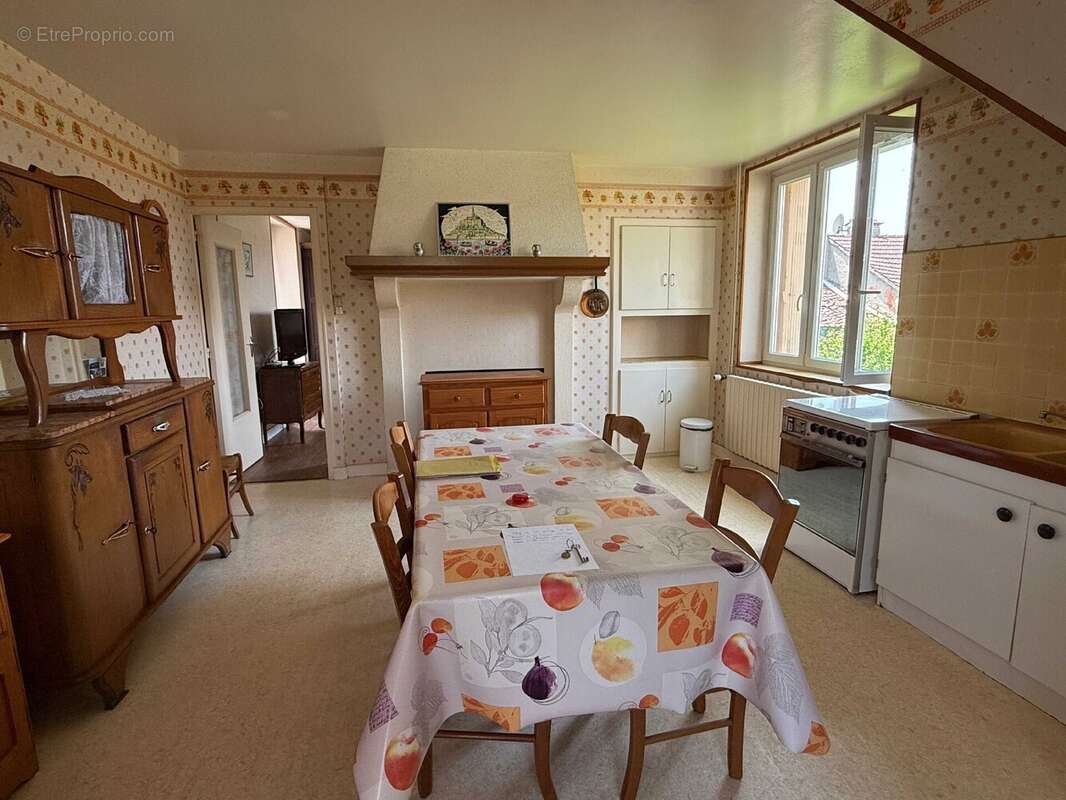 Maison à BOURBONNE-LES-BAINS