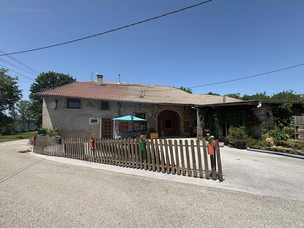 Maison à CHAMPAGNOLE