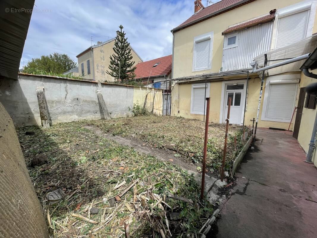 Maison à BELLERIVE-SUR-ALLIER