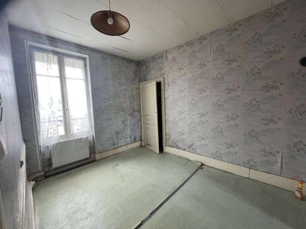 Maison à BELLERIVE-SUR-ALLIER