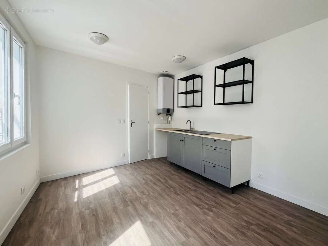 Appartement à PARIS-10E