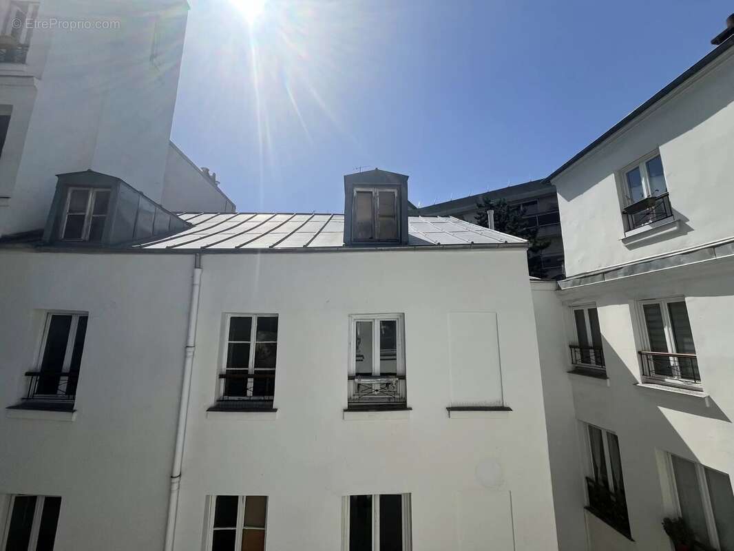 Appartement à PARIS-10E