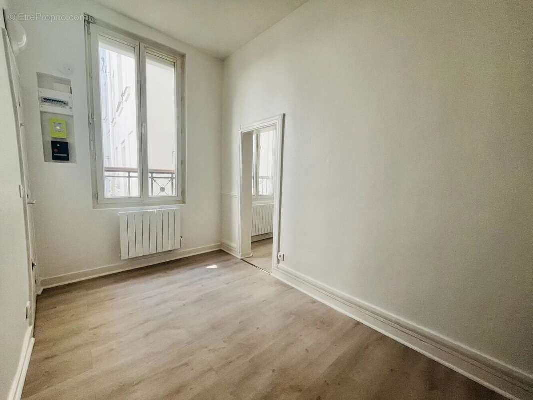 Appartement à PARIS-10E