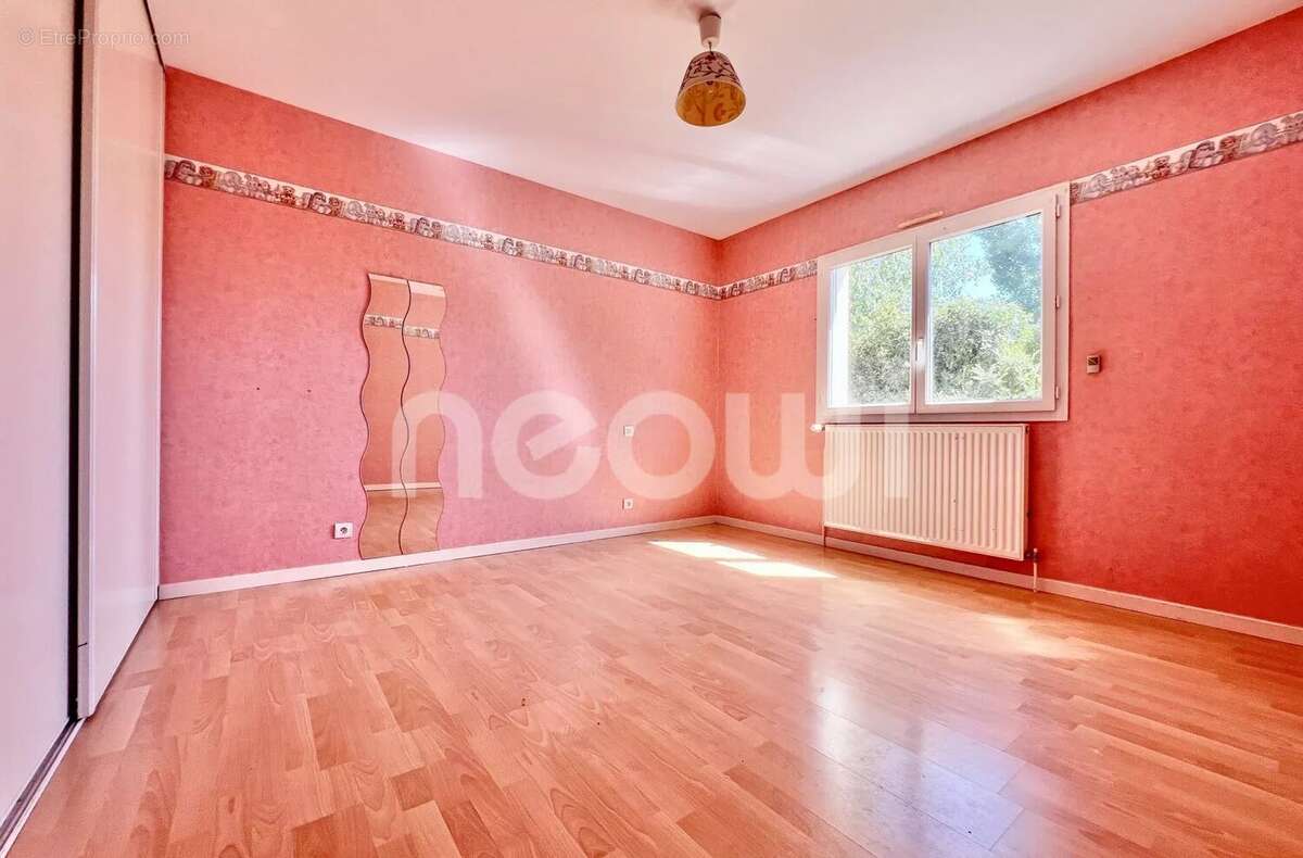 Maison à SAINT-BONNET-PRES-RIOM