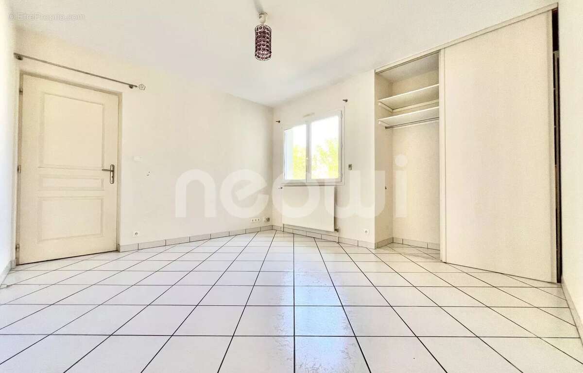 Maison à SAINT-BONNET-PRES-RIOM