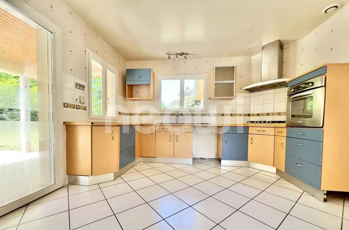 Maison à SAINT-BONNET-PRES-RIOM