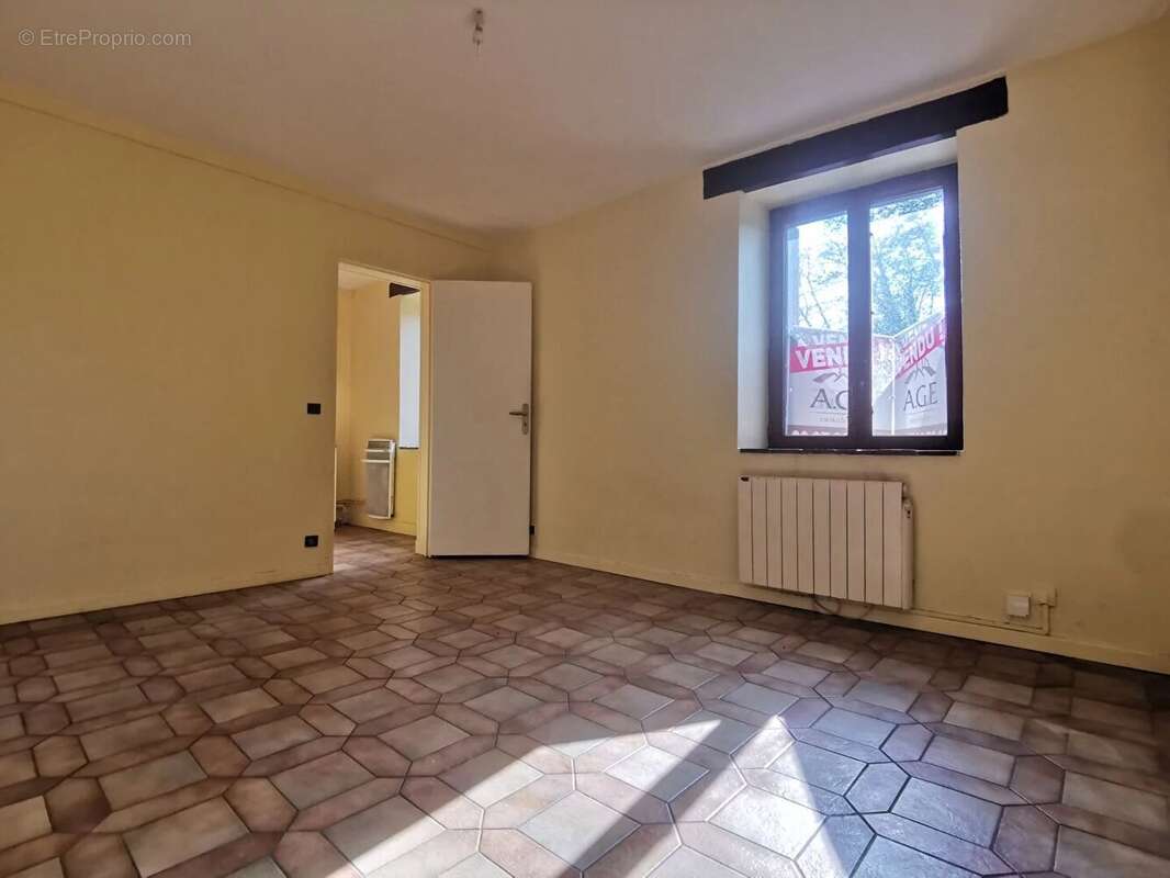 Appartement à EPERNON